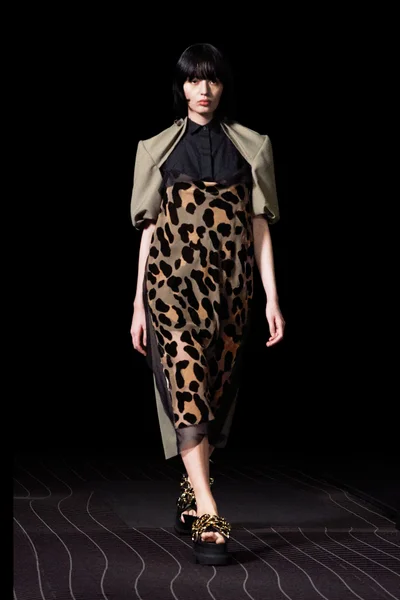 Look 17